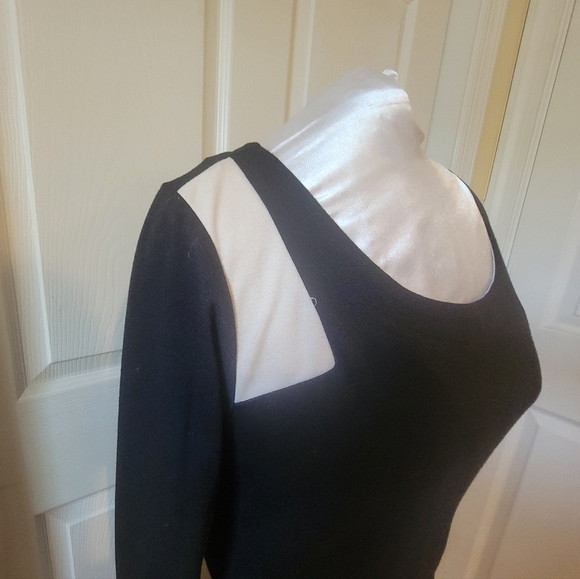 CORY P BLACK & LT. BEIGE DRESS ( sz 12) - Picture 3 of 7